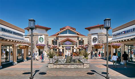 gucci outlets california